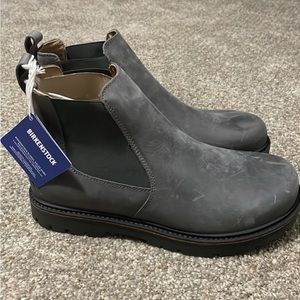 Brand new with tags 42 men’s water repllency